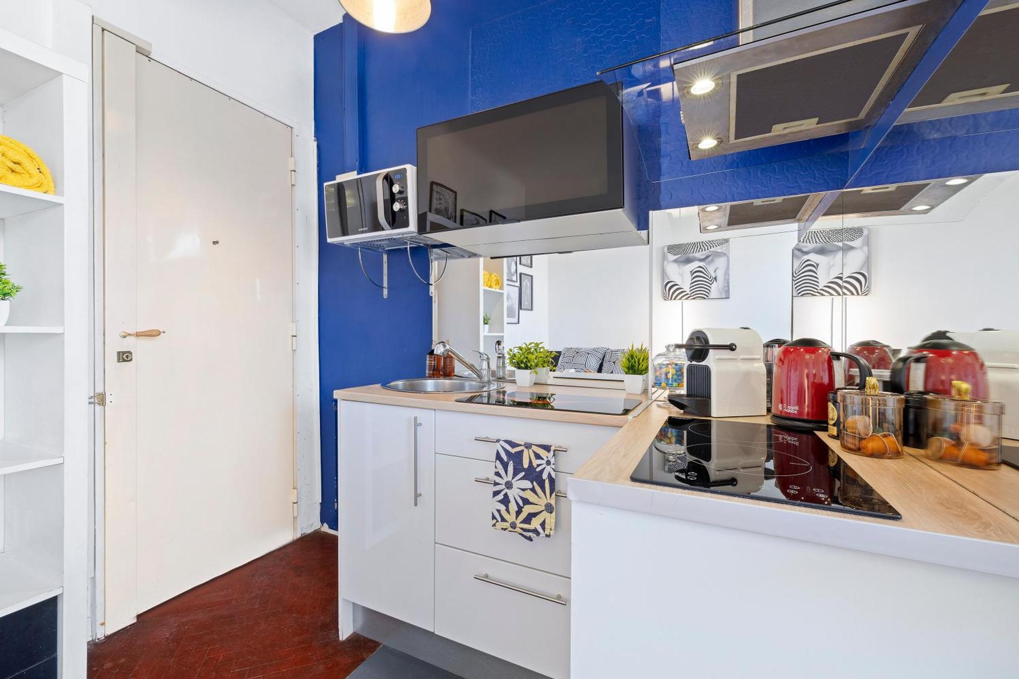 Apartment Center - Balcony Quiet - Air Conditioner - Kitchen - Wifi - Tram